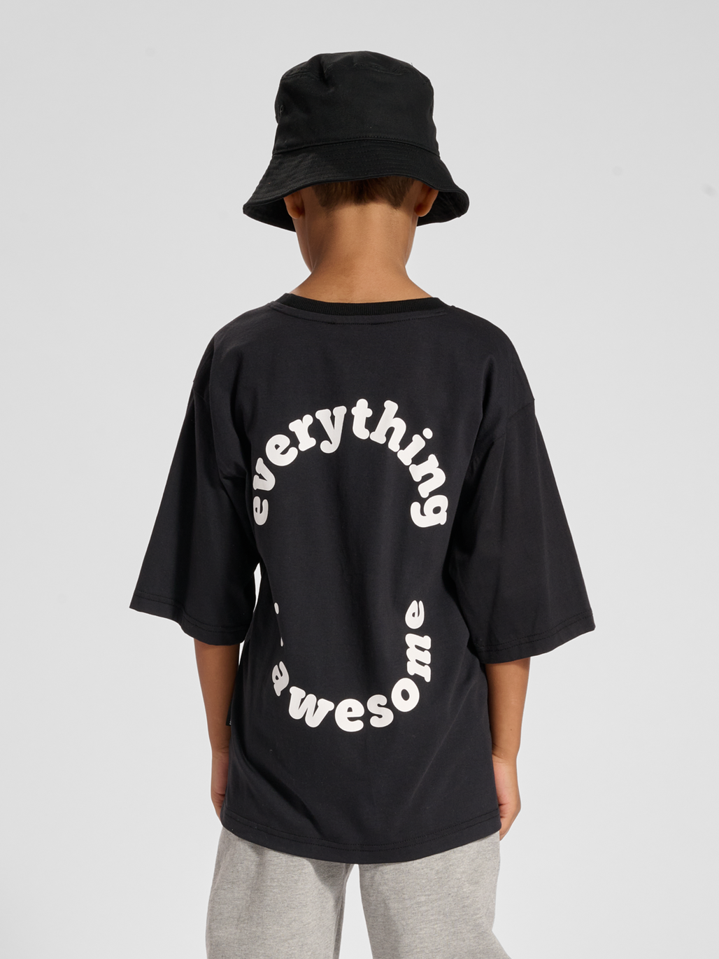 stsEMMETT T-SHIRT S/S, BLACK, model
