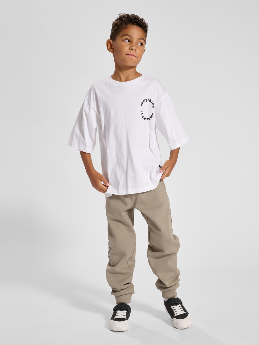stsEMMETT T-SHIRT S/S, BRIGHT WHITE, model