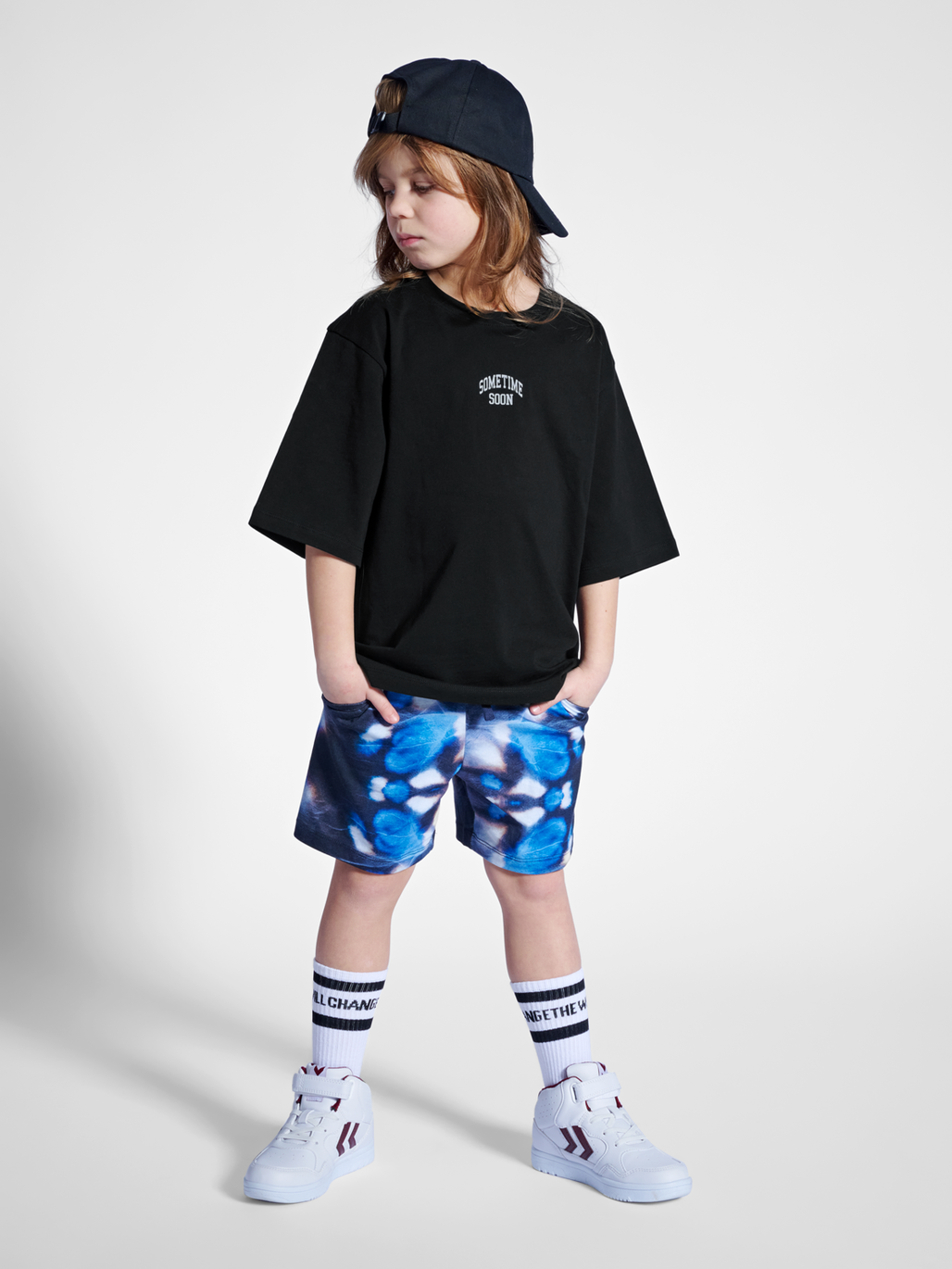 stmKARMA T-SHIRT S/S, BLACK, model
